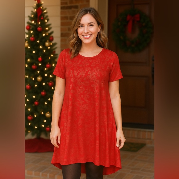 LuLaRoe Dresses & Skirts - LuLaRoe Carly Swing Red Metallic Silver Floral Dress Size Medium Oversized